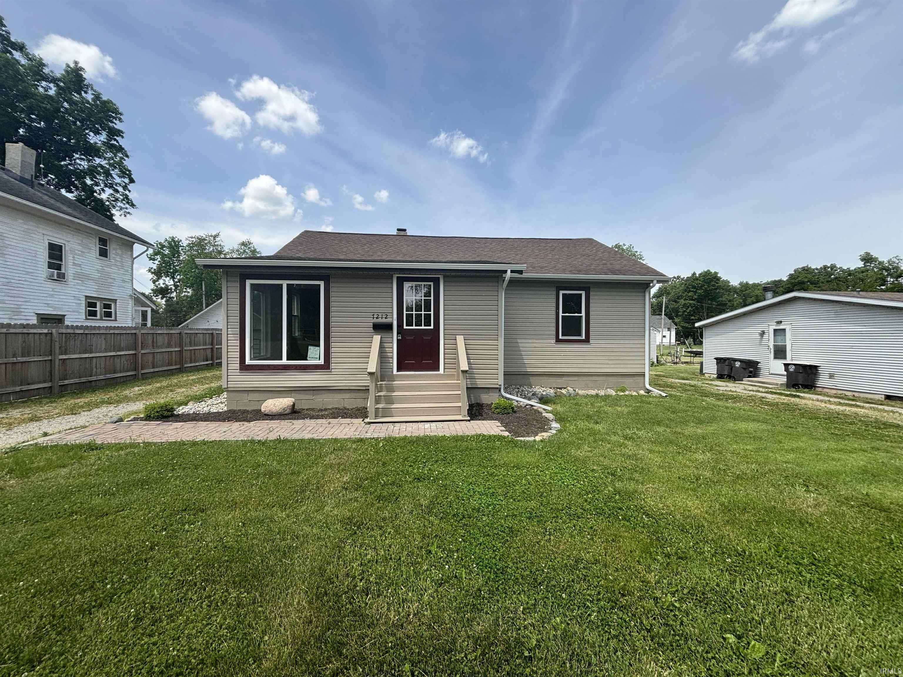 7212 Elzey Street, Fort Wayne, IN 46809-2748