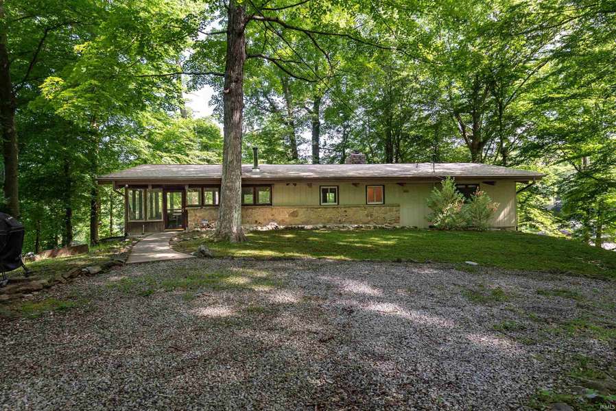 8522 N Blue Heron Drive, Unionville, IN 47468