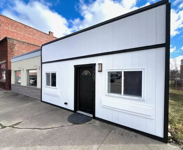 207 Main Street, Colfax, IN 46035