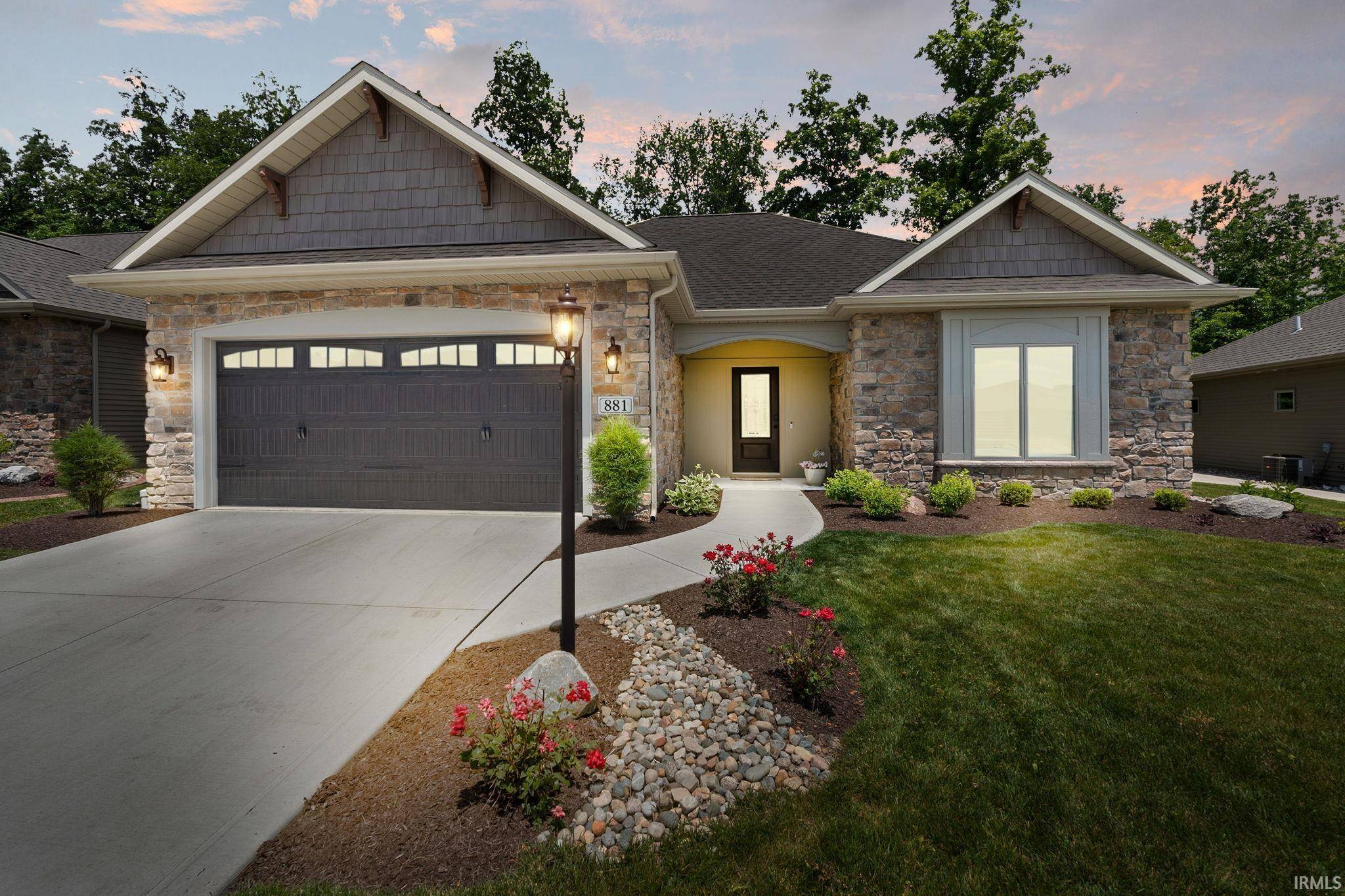 881 Owls Point, Fort Wayne, IN 46825