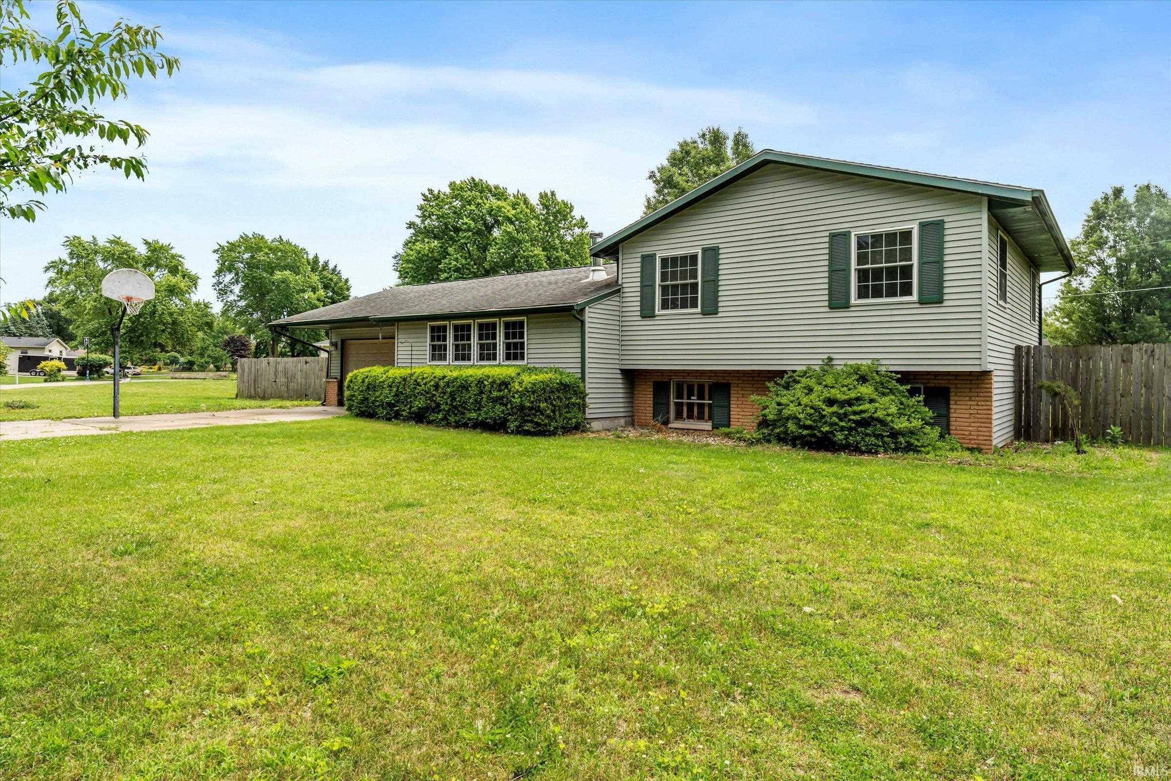 29704 Cardinal Avenue,  Elkhart,  IN 46516-1363