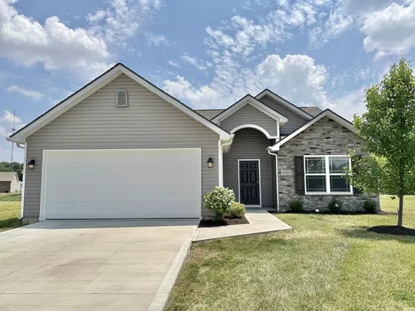 10905 La Fortuna Cove, Roanoke, IN 46783