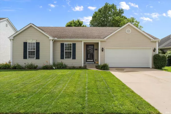 2016 Bandelier Drive,  Mishawaka,  IN 46544-6856