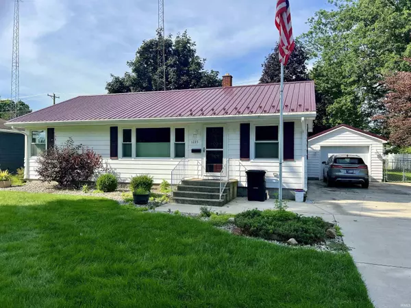 1235 Lakeshore Drive, Rochester, IN 46975