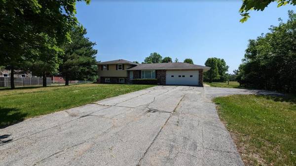 55540 Fir Road, Mishawaka, IN 46545