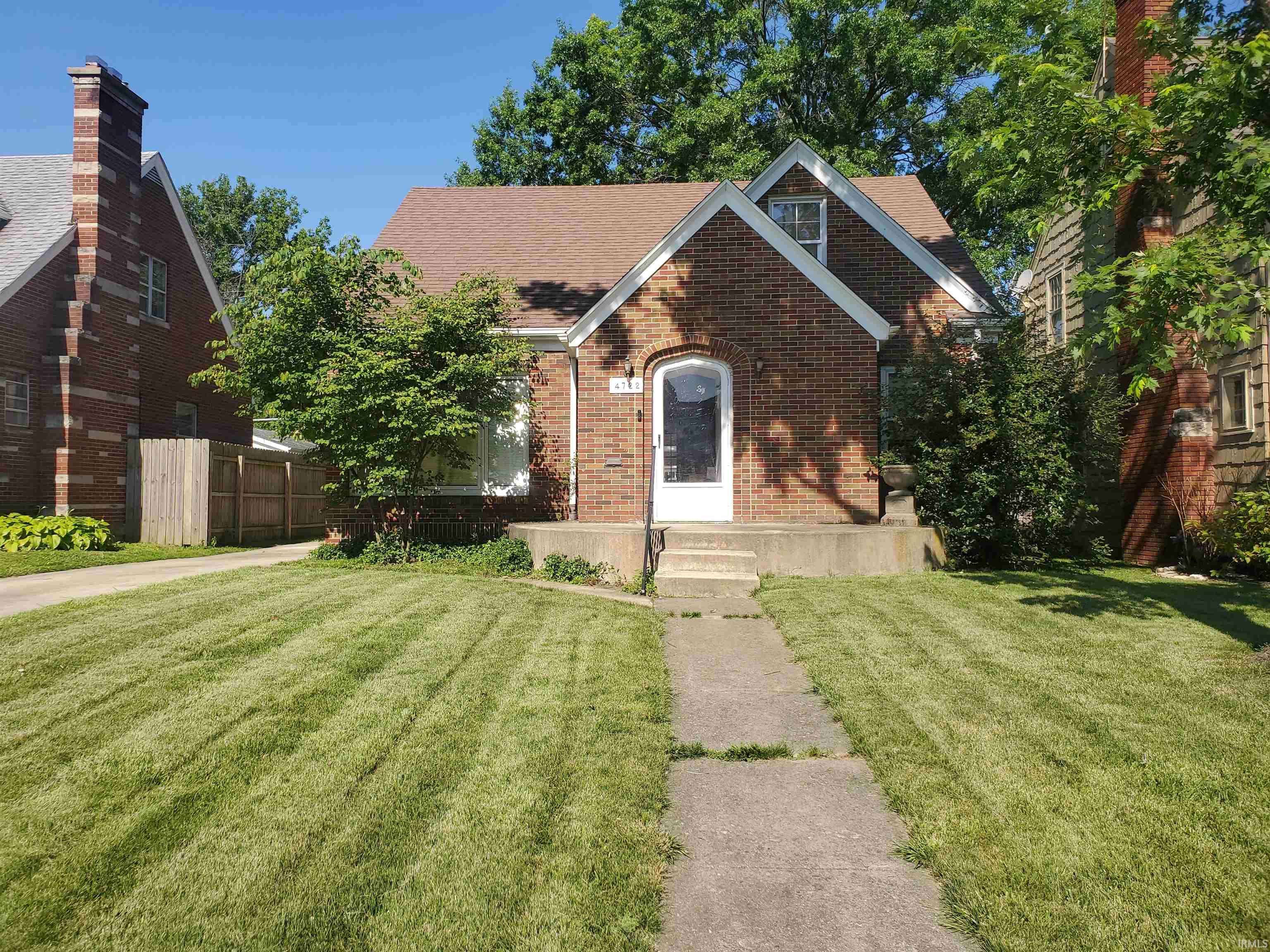 4722 Arlington Avenue, Fort Wayne, IN 46807