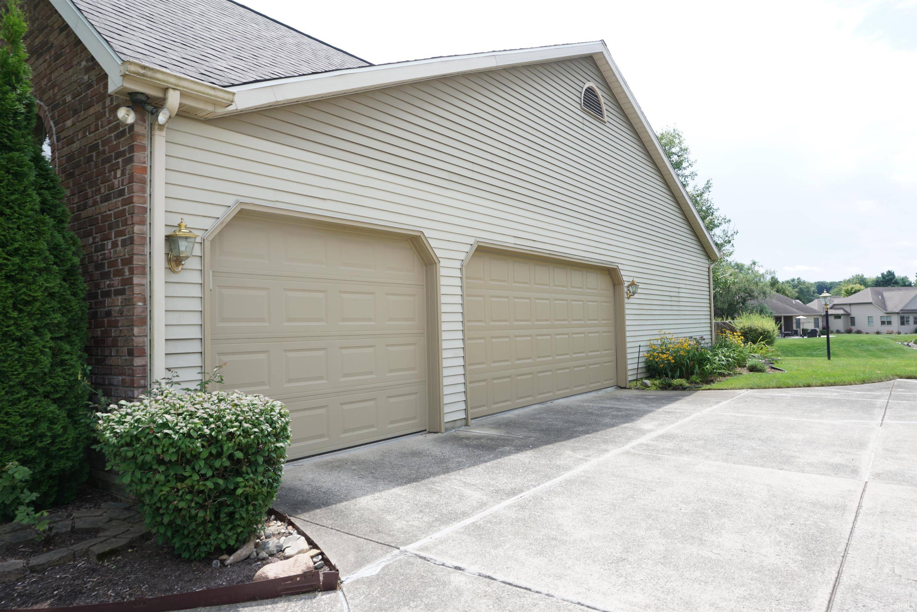 South Bend, IN 46614,6118 Lansdown Court