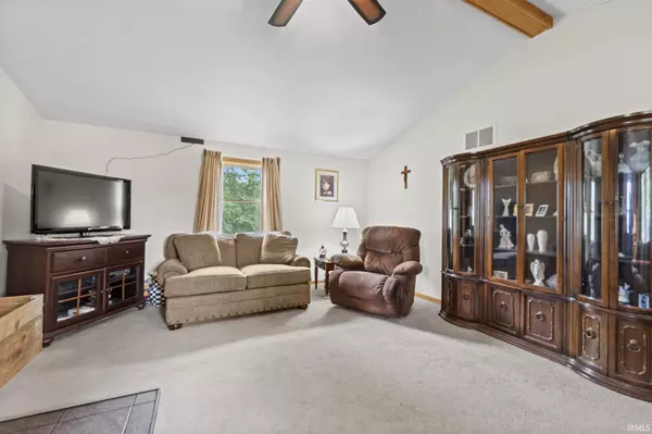 Roanoke, IN 46783,5263 E 550 N