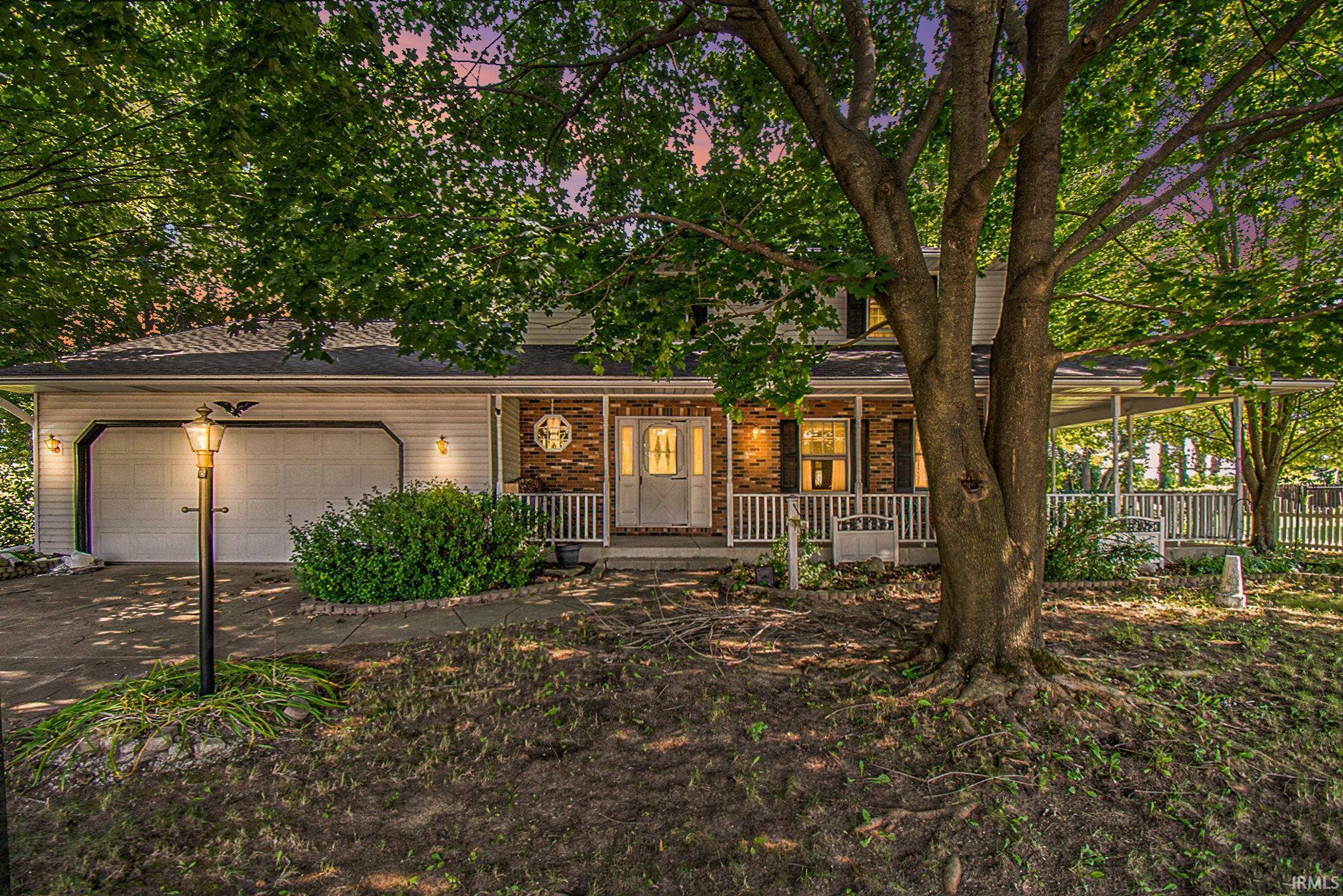 11819 Park Lane, Granger, IN 46530-7573