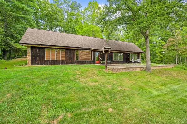 3903 Shiloh Morning Drive, Nashville, IN 47448-8744