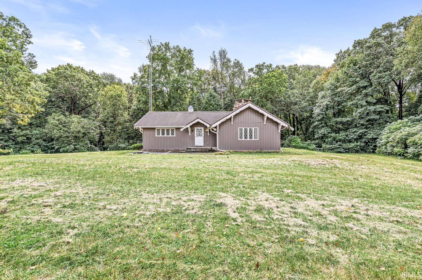 21960 Ireland Road, South Bend, IN 46614-4101