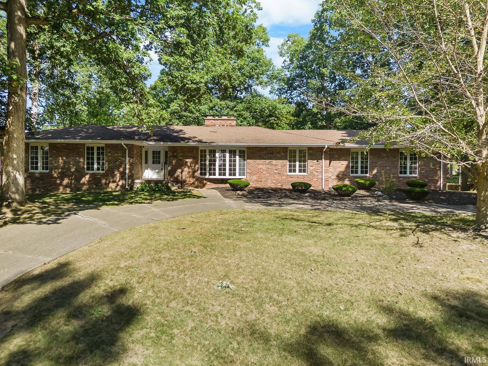 102 Maple Cove, Williamsport, IN 47993-1076