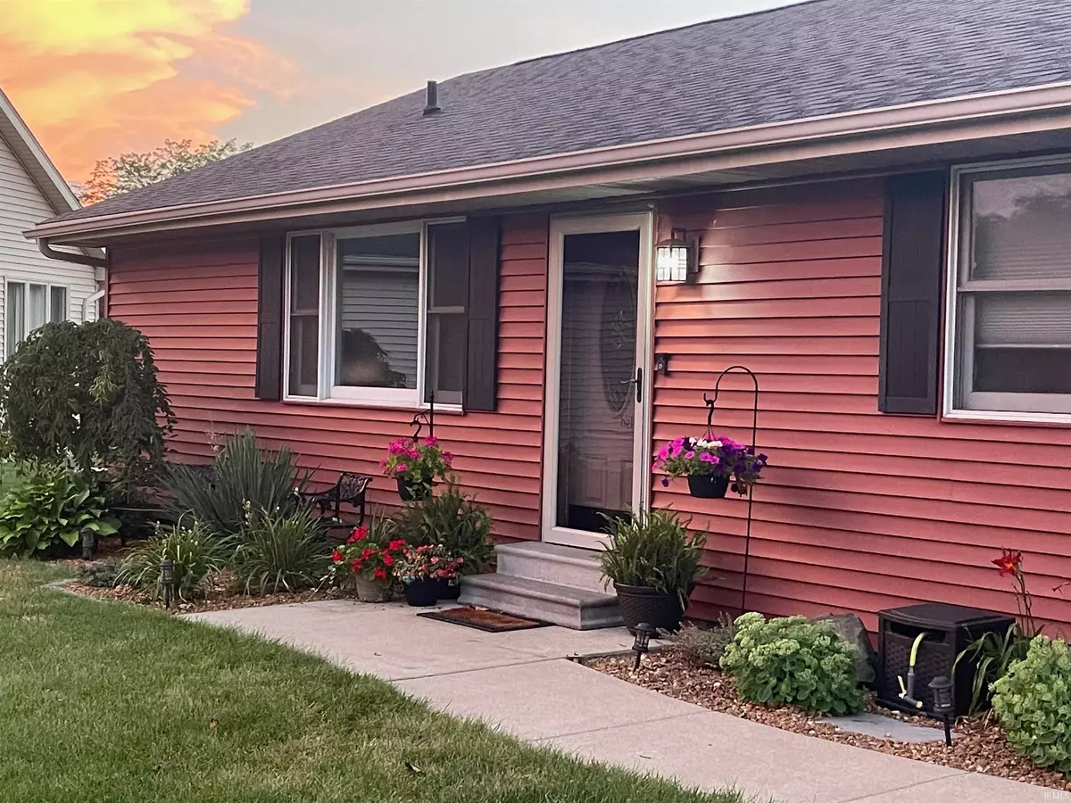 Rochester, IN 46975,2502 Captains Court