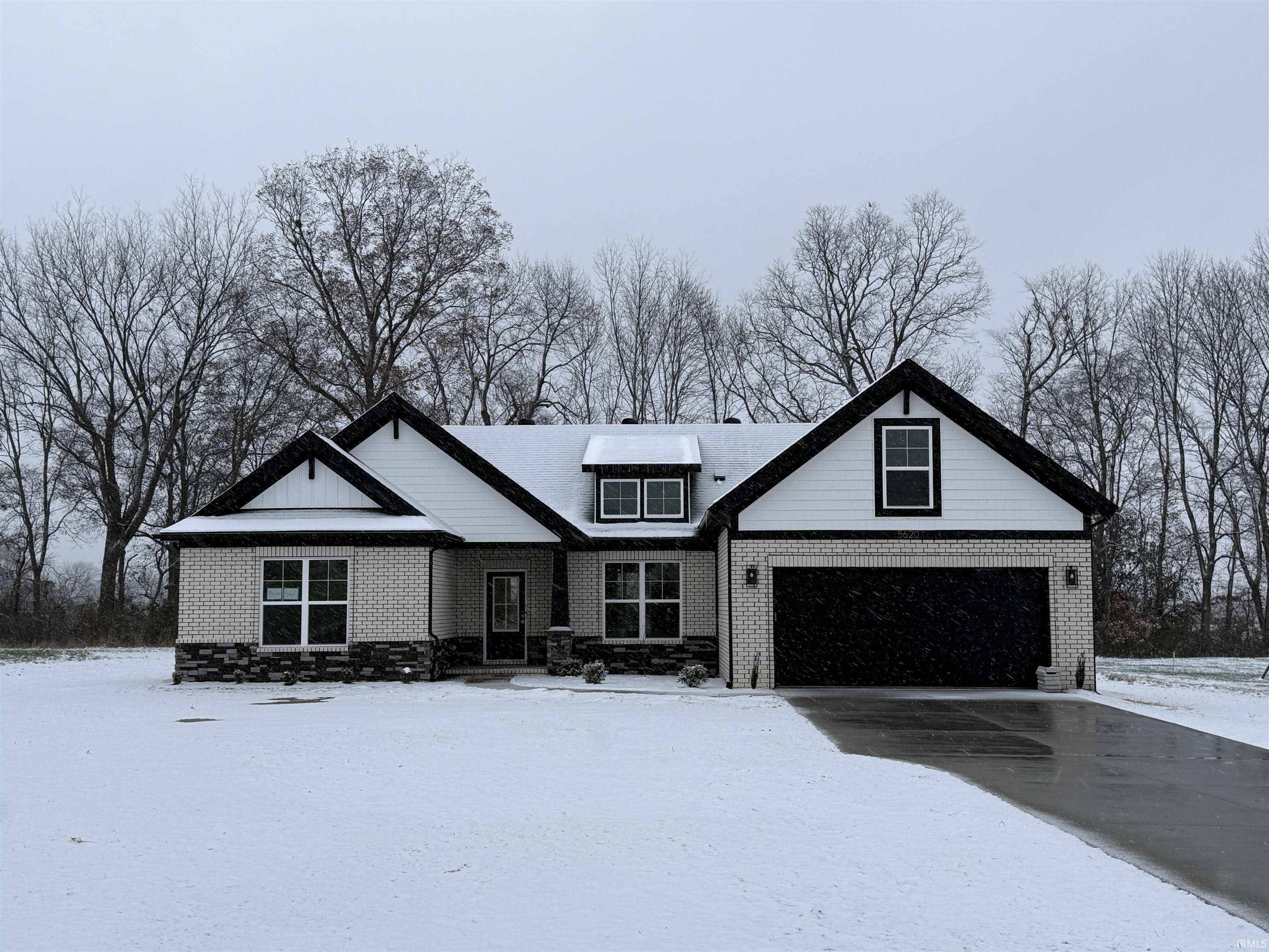 5620 RED LAKE Drive, Mount Vernon, IN 47620