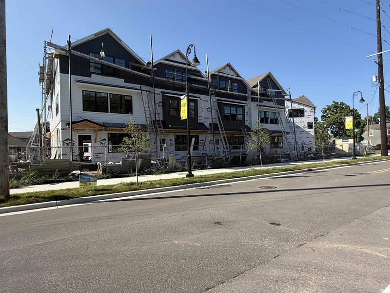749 S Bend Avenue, South Bend, IN 46617