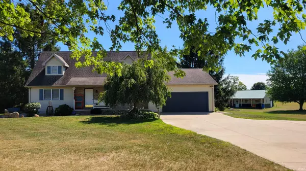 5897 E Pierceton Road, Pierceton, IN 46562