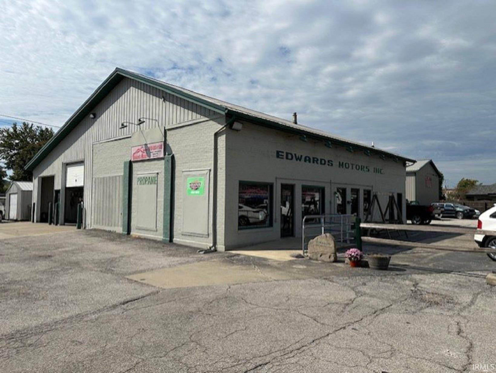 Spencer, IN 47460,370-330 E Morgan Street