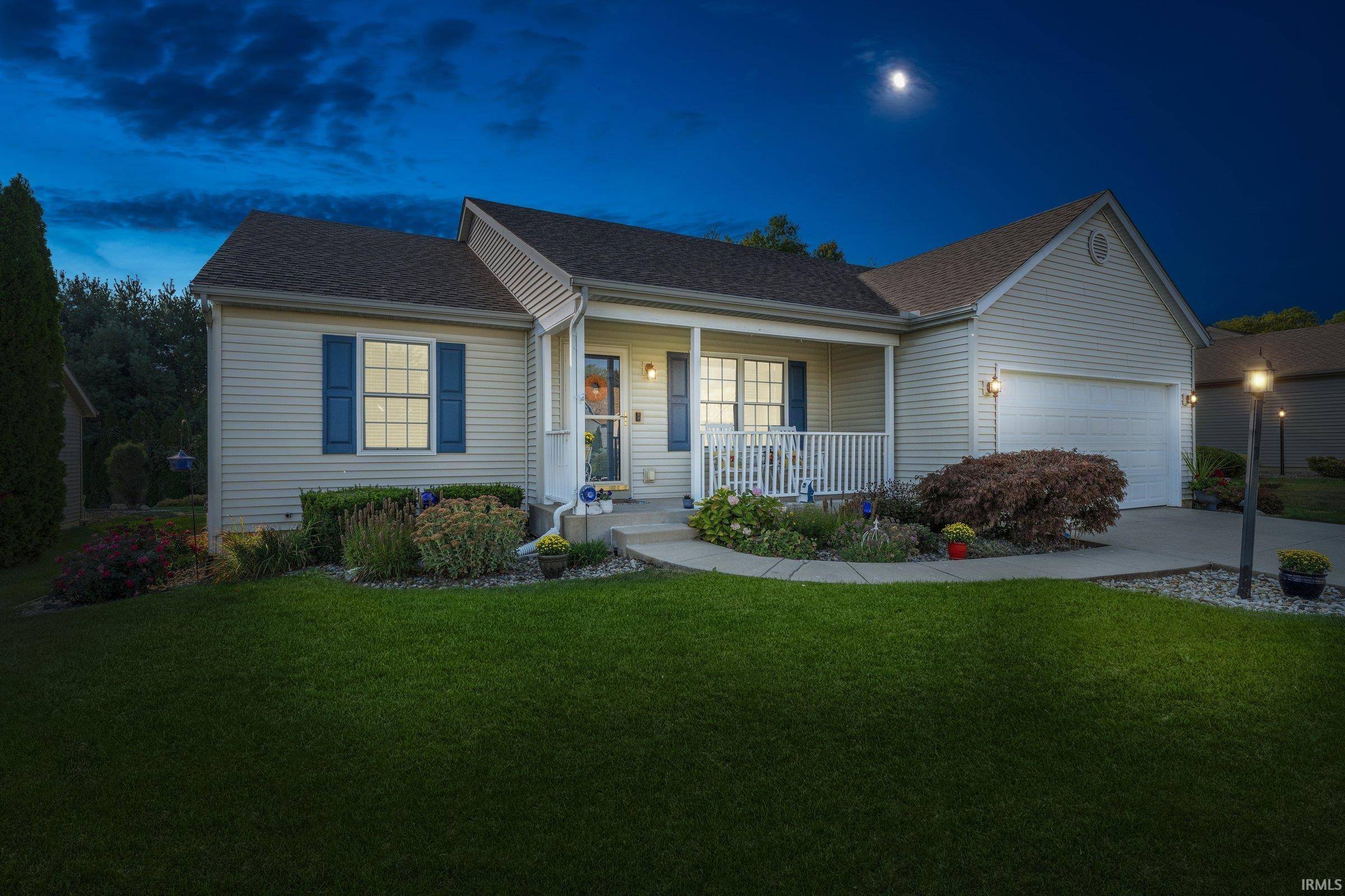 5622 Place Drive, South Bend, IN 46614-5569