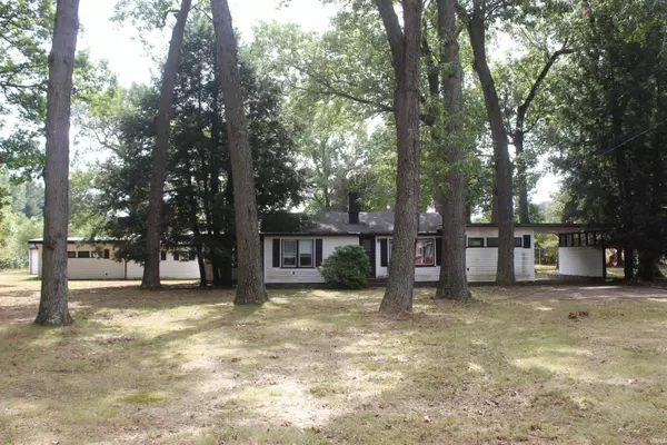 7559 E 25 North, Knox, IN 46534