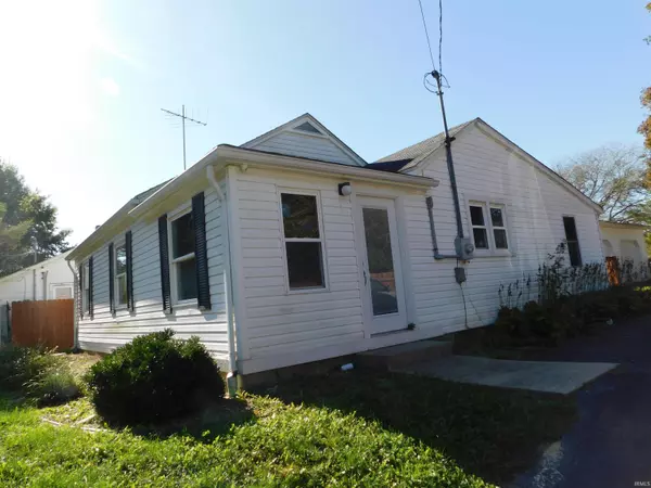 805 E State Road 60 Road, Pekin, IN 47165-7932
