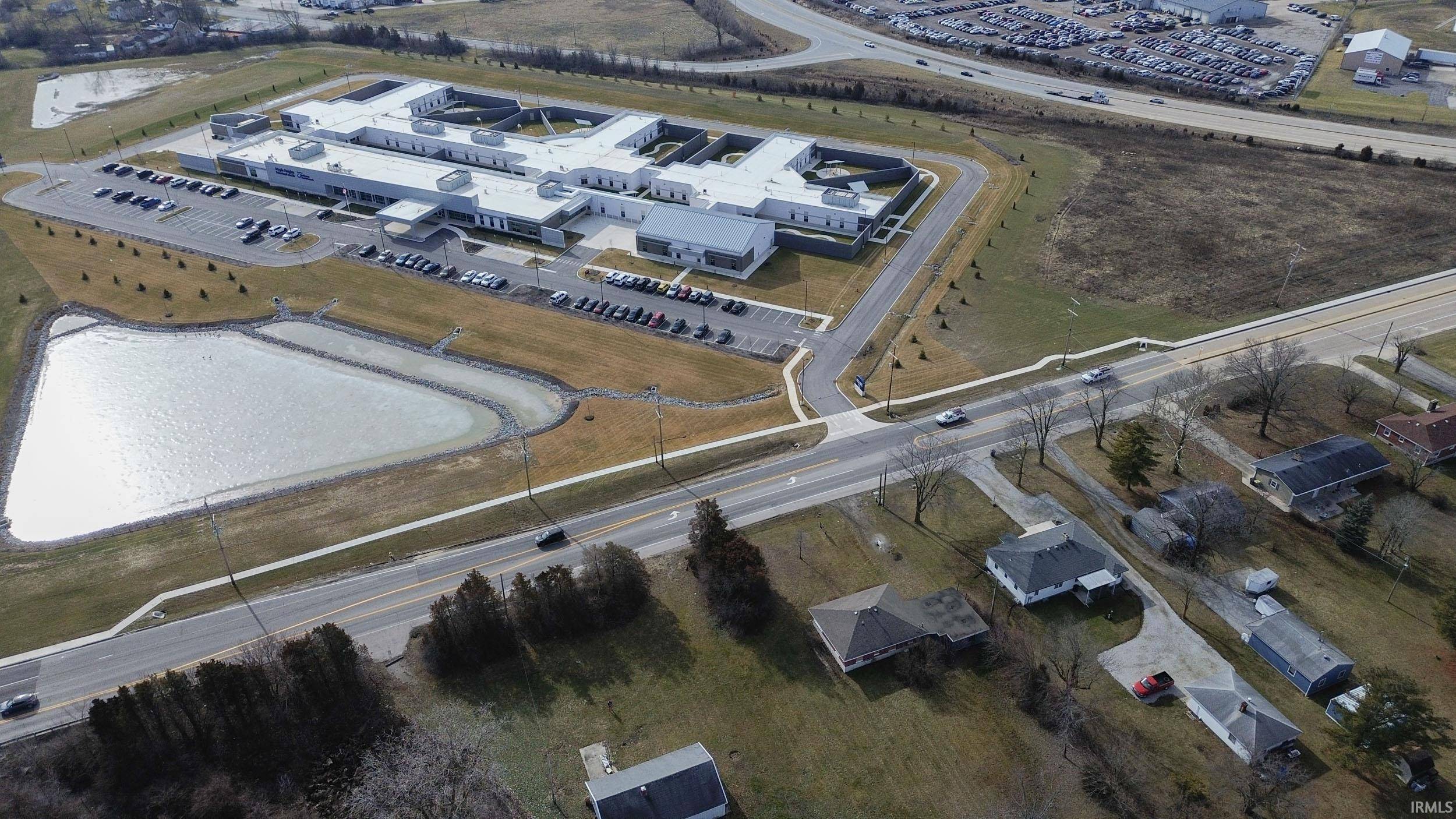 Fort Wayne, IN 46818,3902-3912 W Washington Center Road