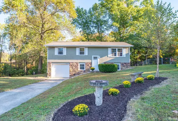 636 Robin Drive,  Ellettsville,  IN 47429