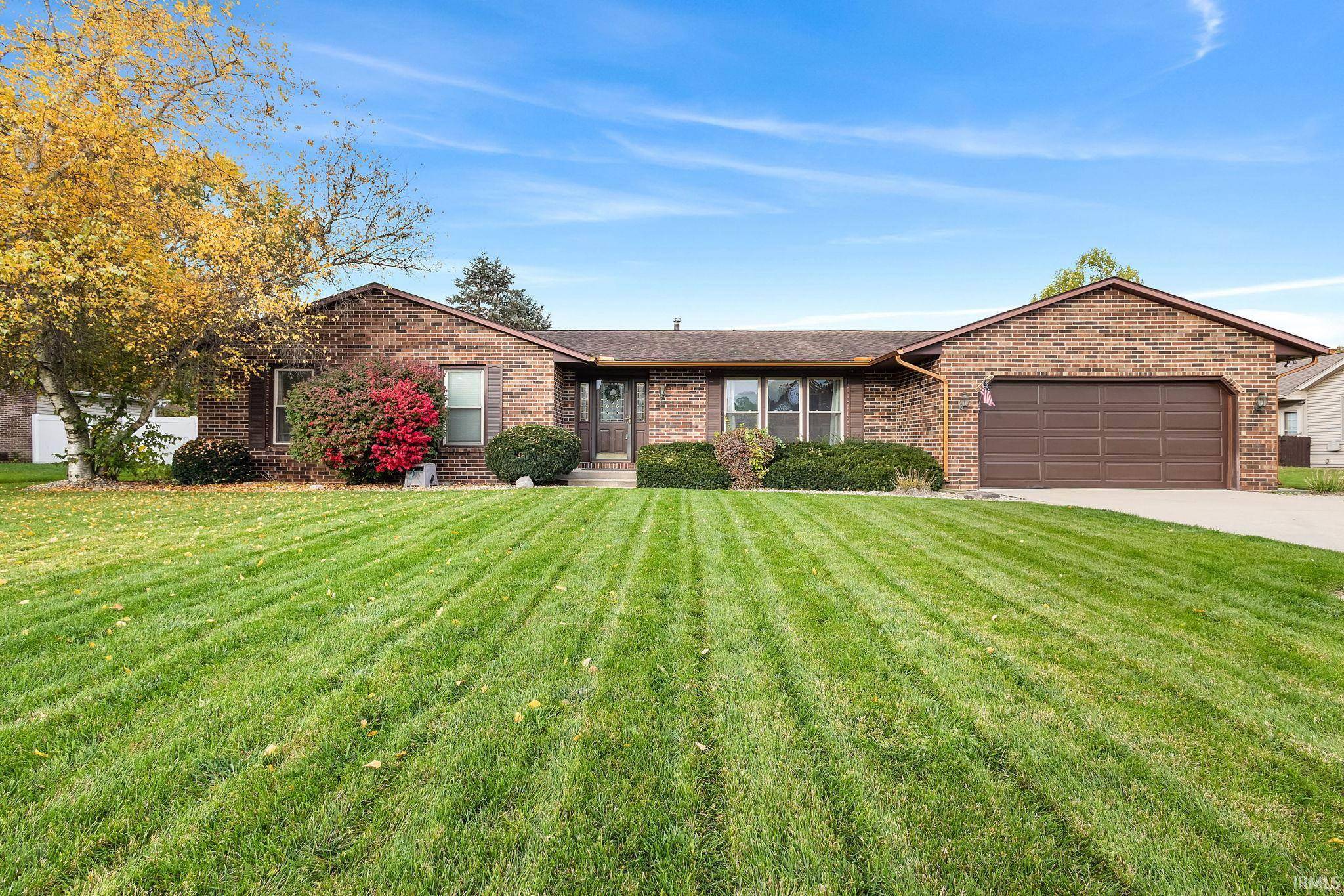 51701 E Gatehouse Drive, South Bend, IN 46637