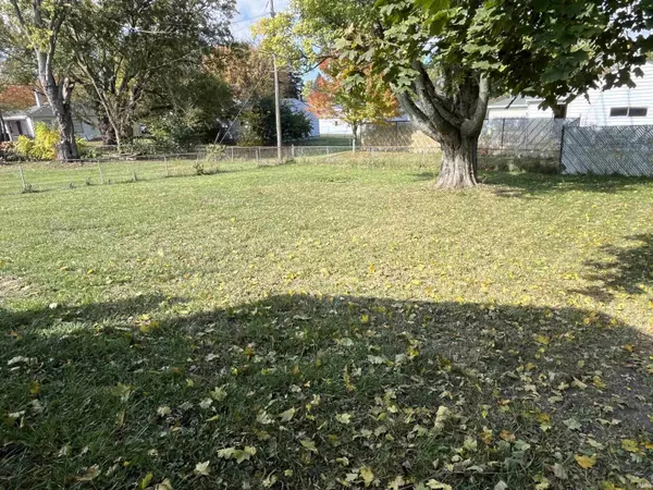 Muncie, IN 47302-4635,2104 E 23rd Street