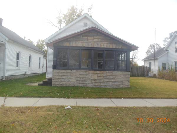 737 E 4th Street, Mishawaka, IN 46544-2228