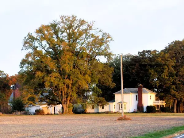 2862 N East Shafer Drive, Monticello, IN 47960