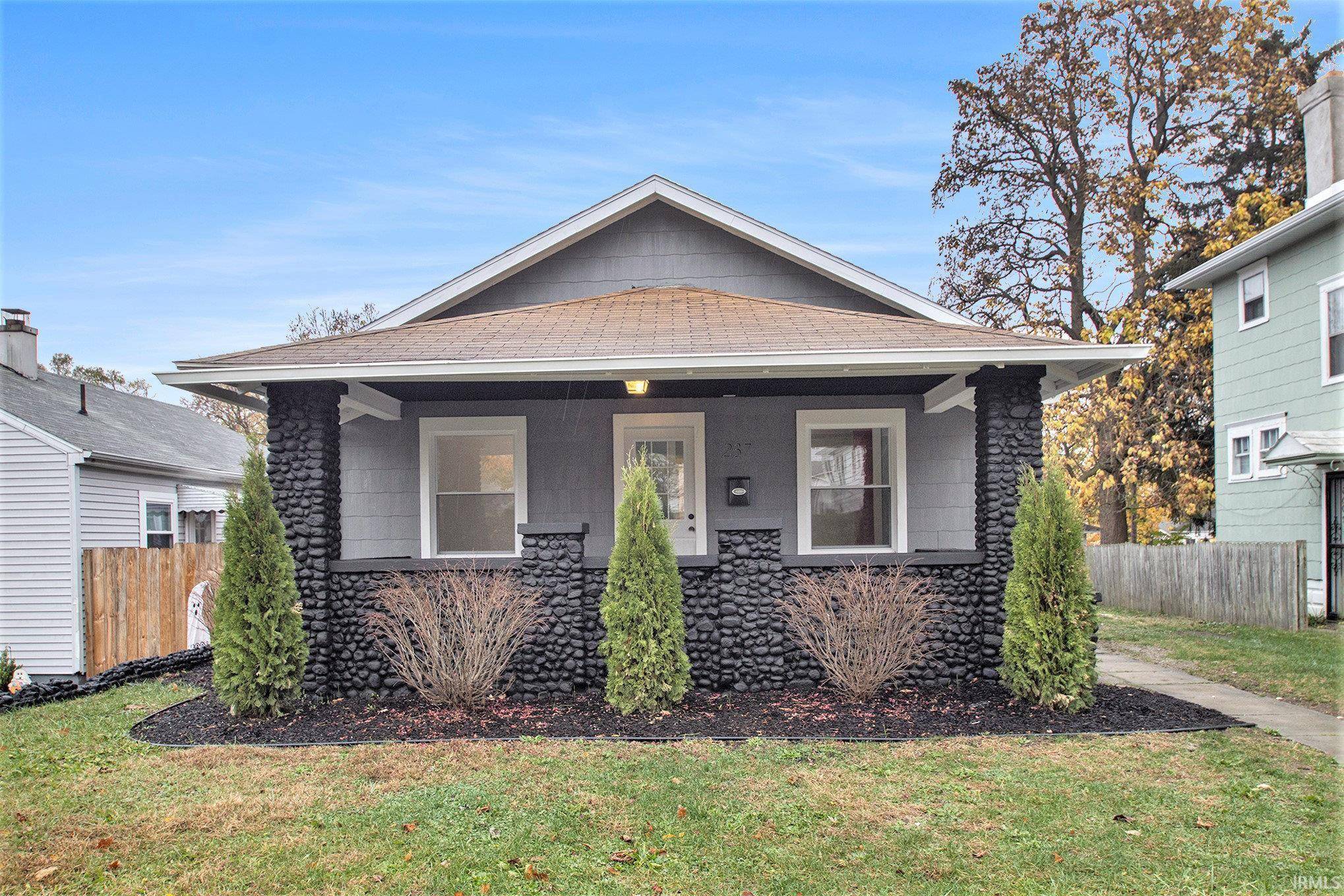 237 E Fairview Avenue, South Bend, IN 46614