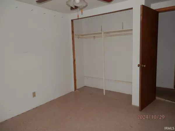 Cannelton, IN 47520,9 Clifton Heights