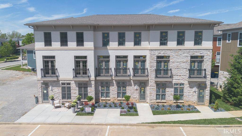 1550 S Piazza Drive, Bloomington, IN 47401