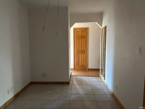 Burrows, IN 46916,8680 N 68 E