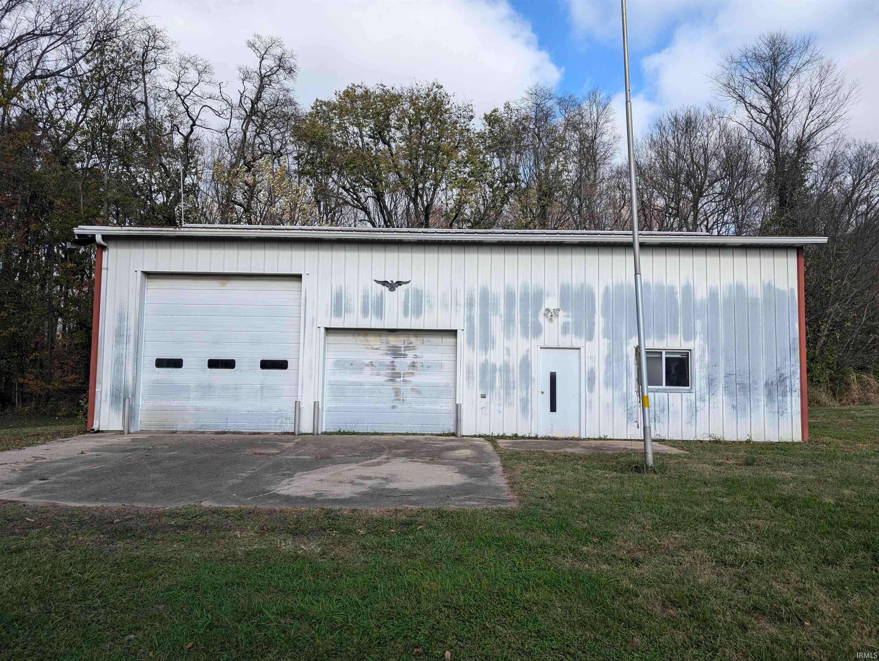 E Wheatland Rd Road, Vincennes, IN 47591