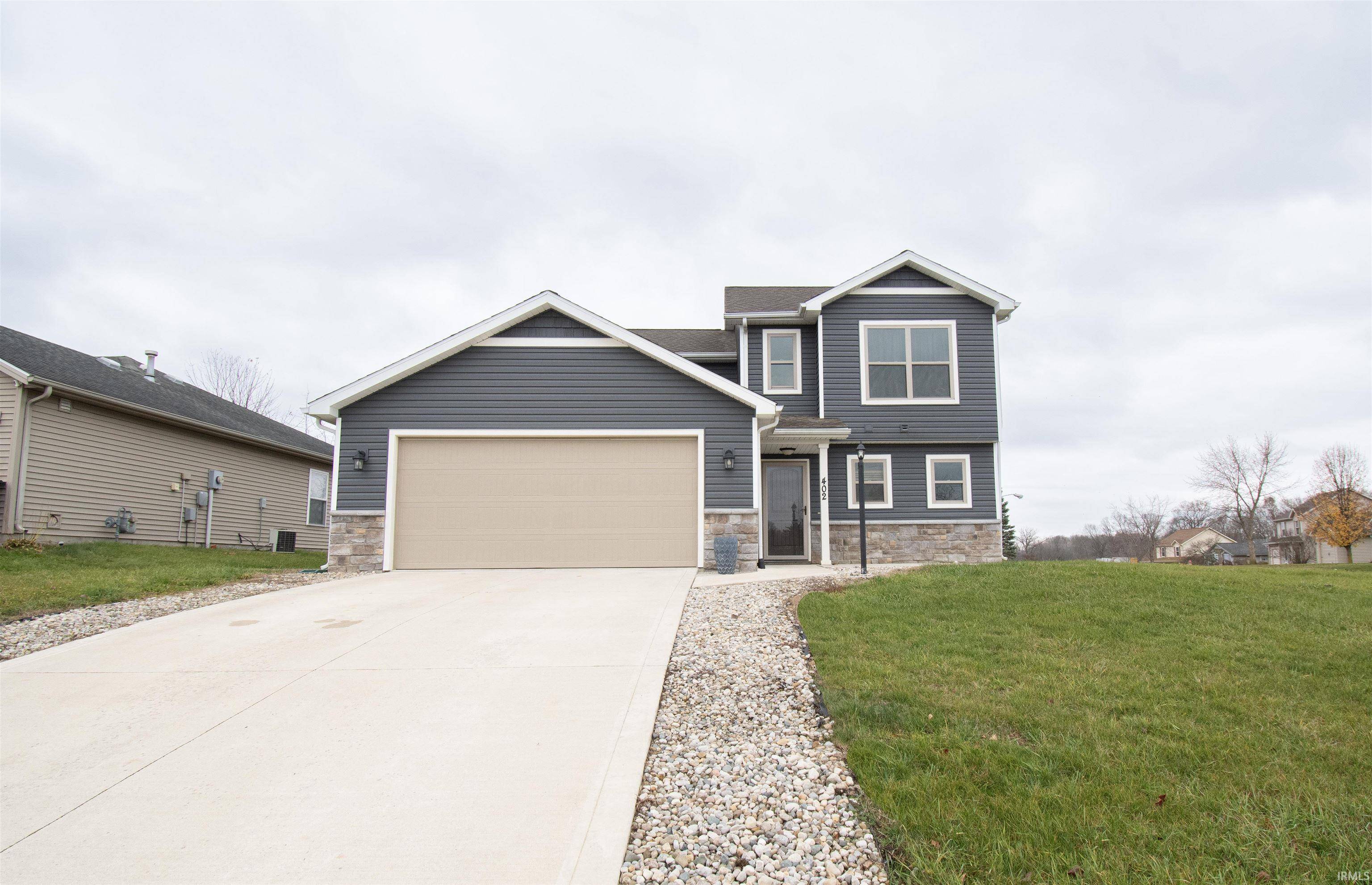 402 Riverview Drive, Albion, IN 46701-9133
