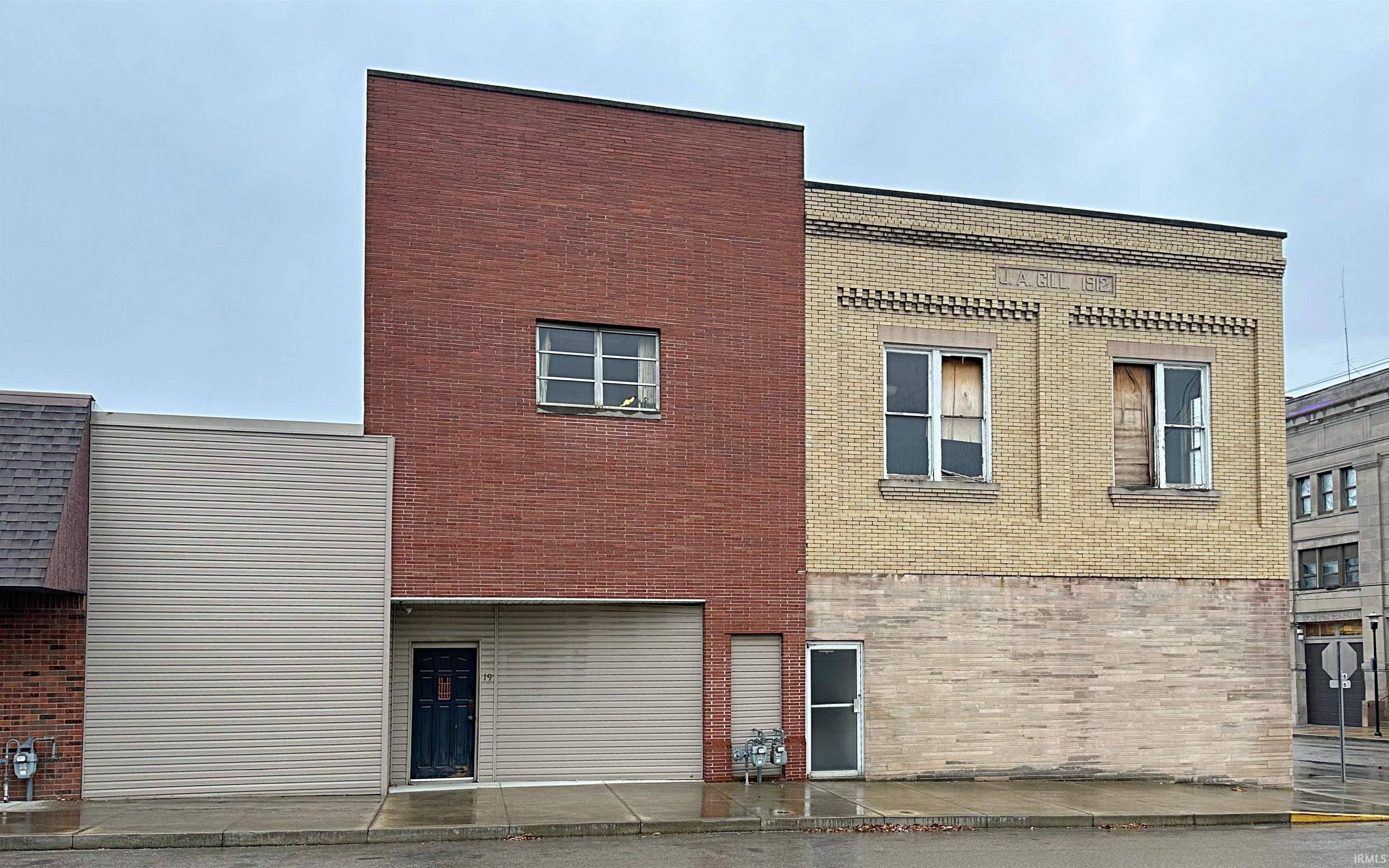 19 NE 3rd Street, Washington, IN 47501
