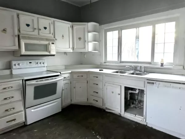 Chalmers, IN 47929-8027,1270 E Chalmers Road