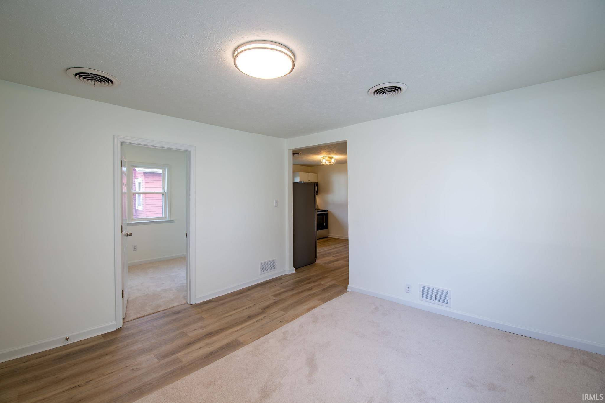 South Bend, IN 46614,128 E Oakside Street