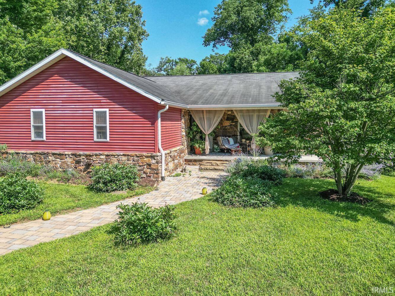 Bloomington, IN 47403,1106 W Countryside Lane