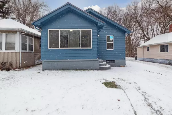 1233 Queen Street, South Bend, IN 46616-1748