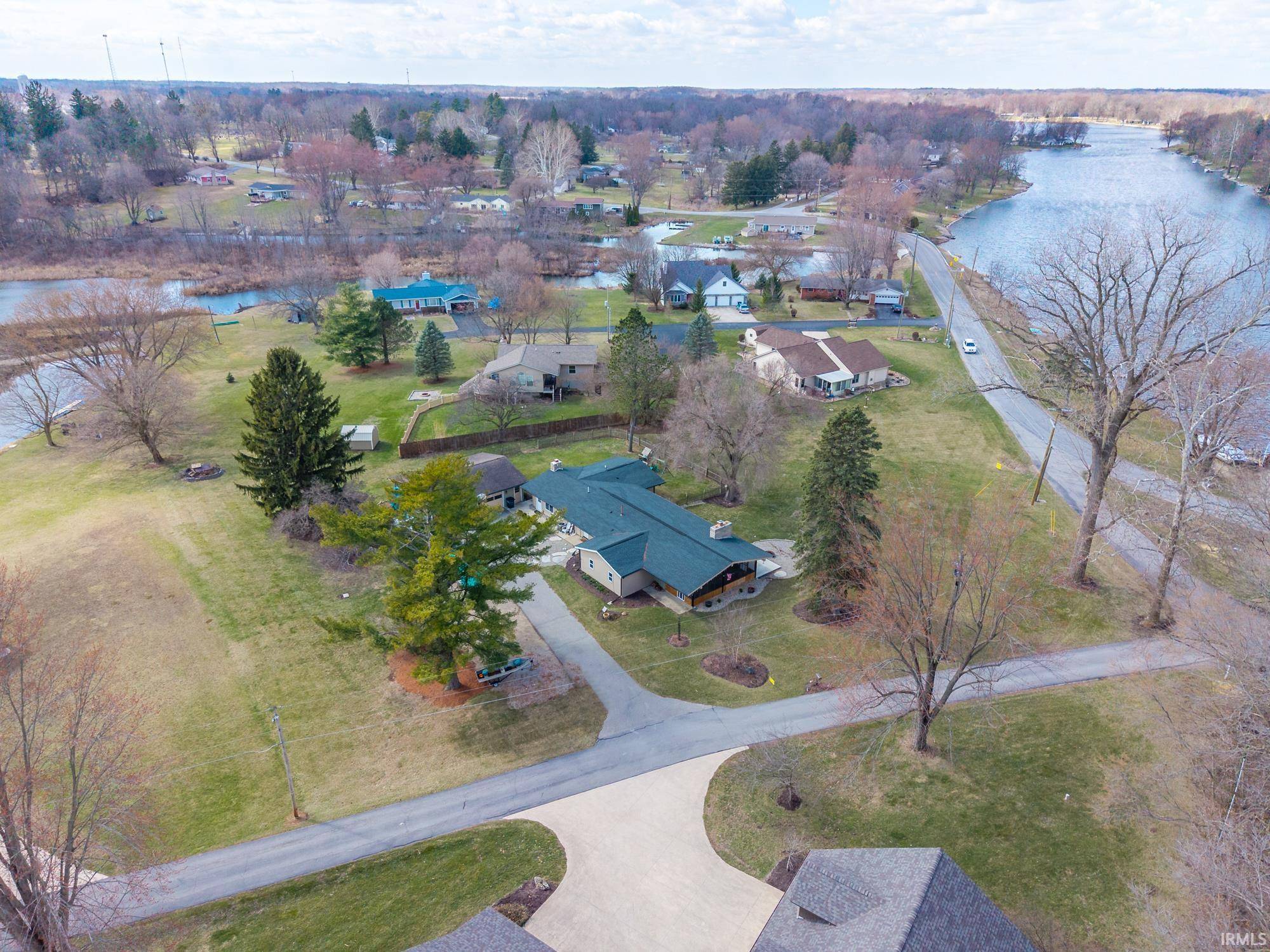 Kendallville, IN 46755,1102 Round Island Drive