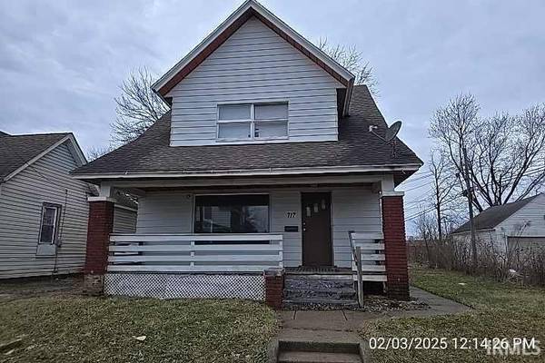 717 Webster Street, South Bend, IN 46619-3843