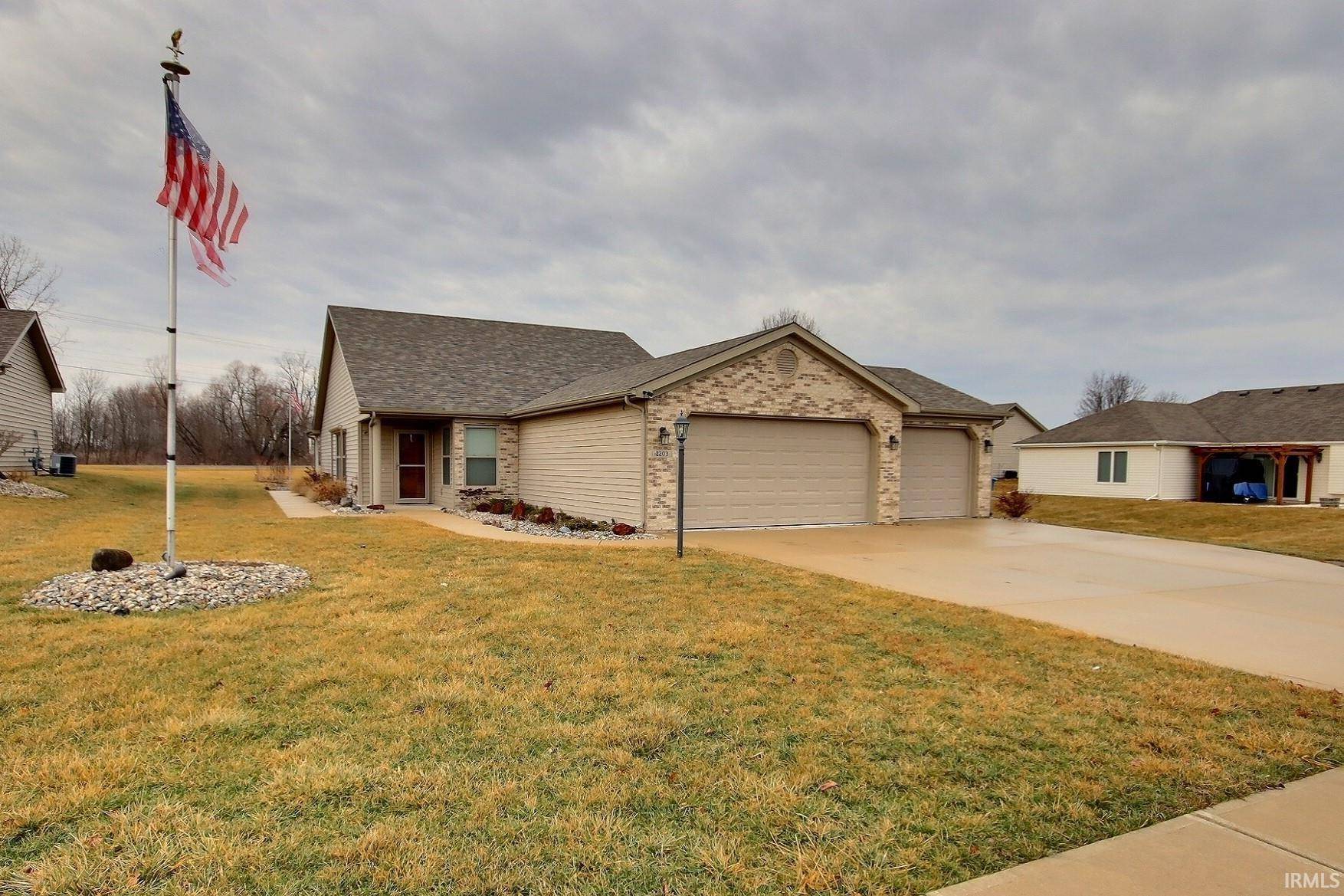 2203 Chandler Way, Auburn, IN 46706