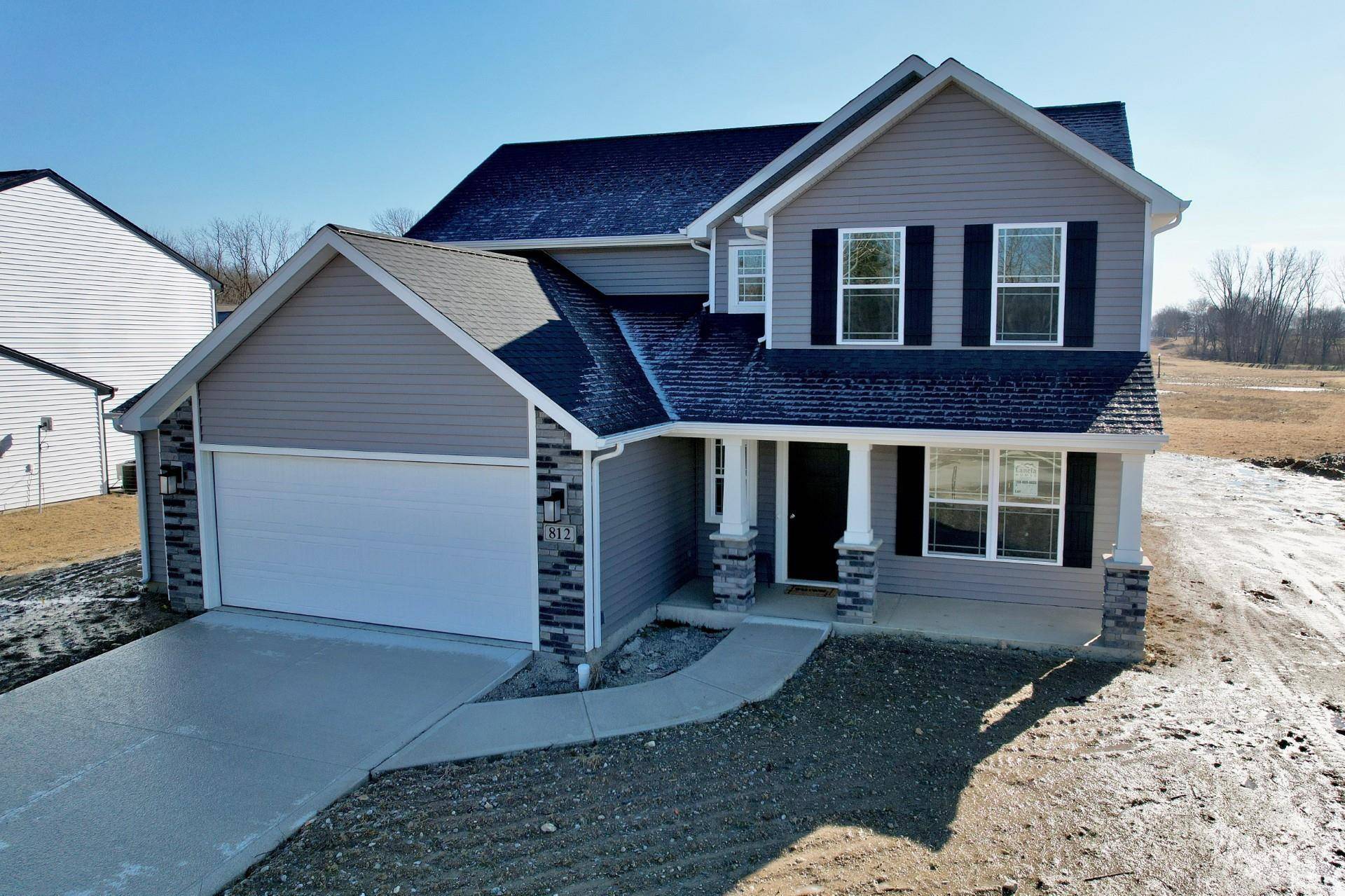 812 Knights Crossing, Kendallville, IN 46755