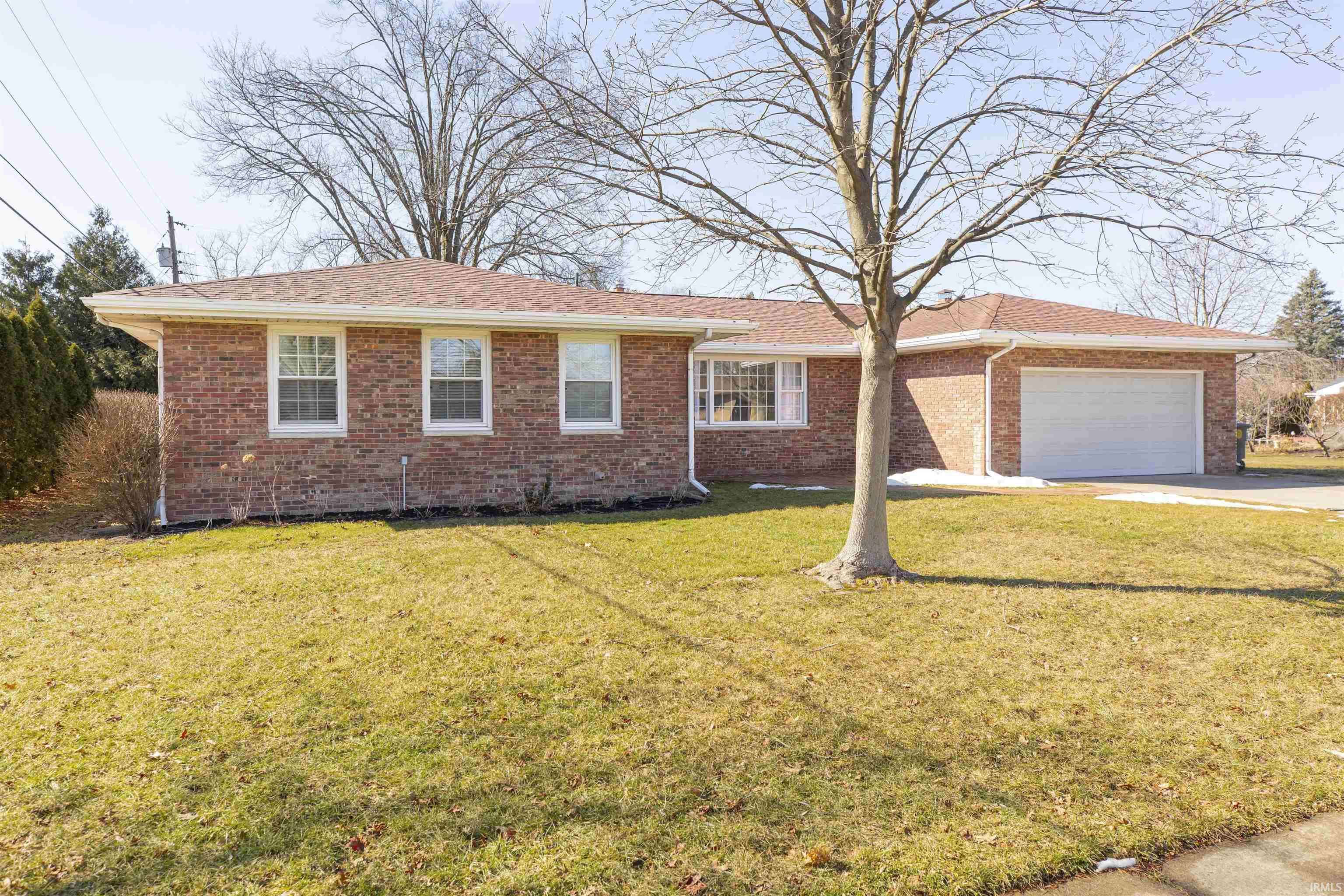 1029 Clermont Drive, South Bend, IN 46617