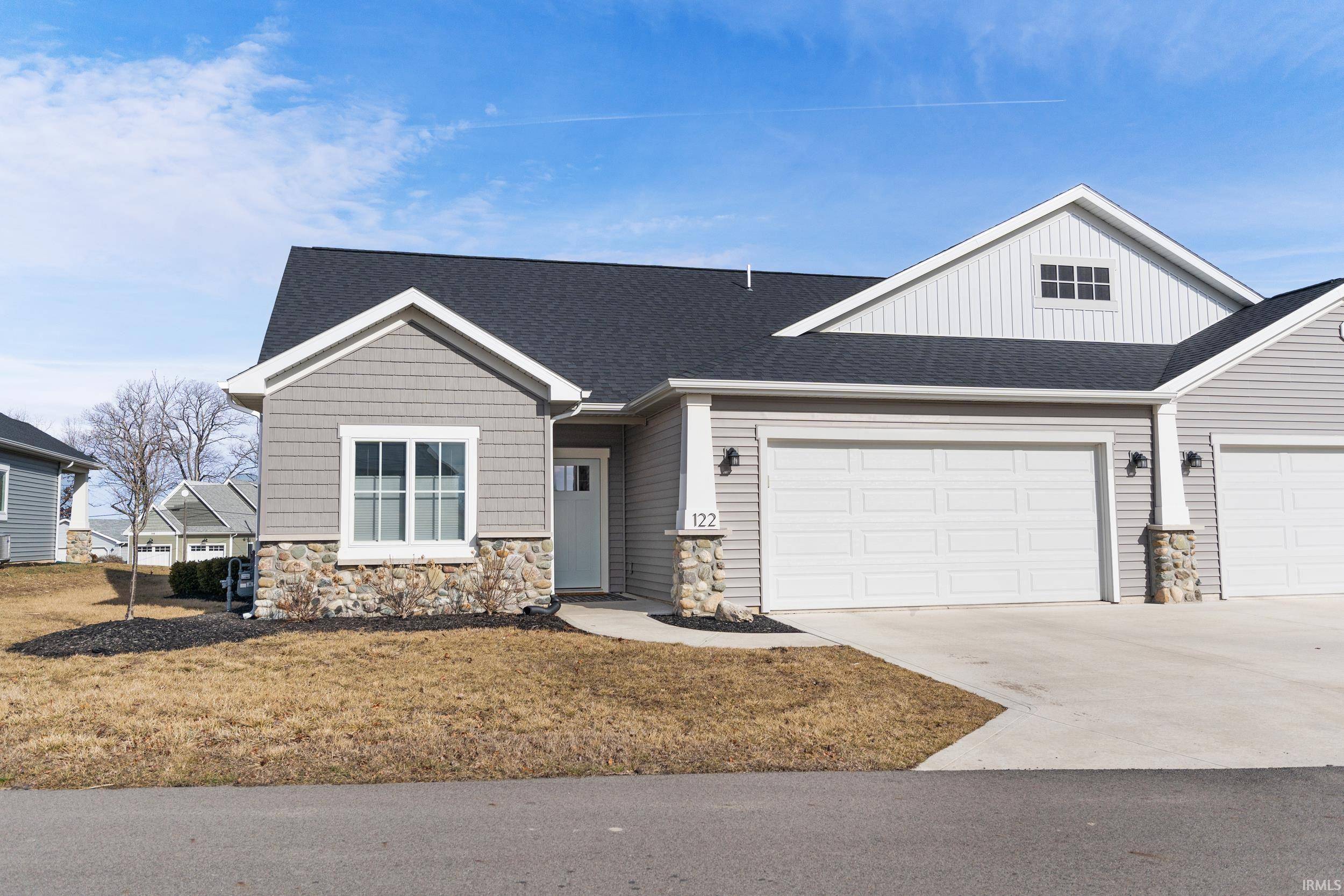 122 Lane 151A Hamilton Lake, Hamilton, IN 46742-9377