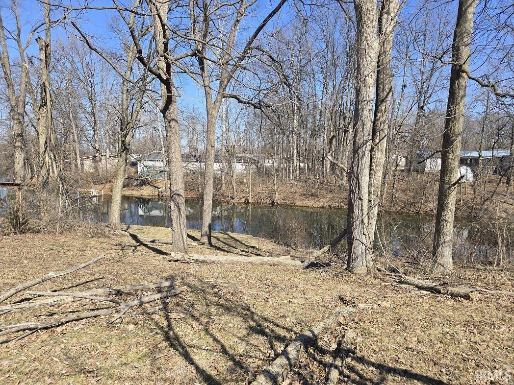 Cloverdale, IN 46120,41 LAZY RIVER Road