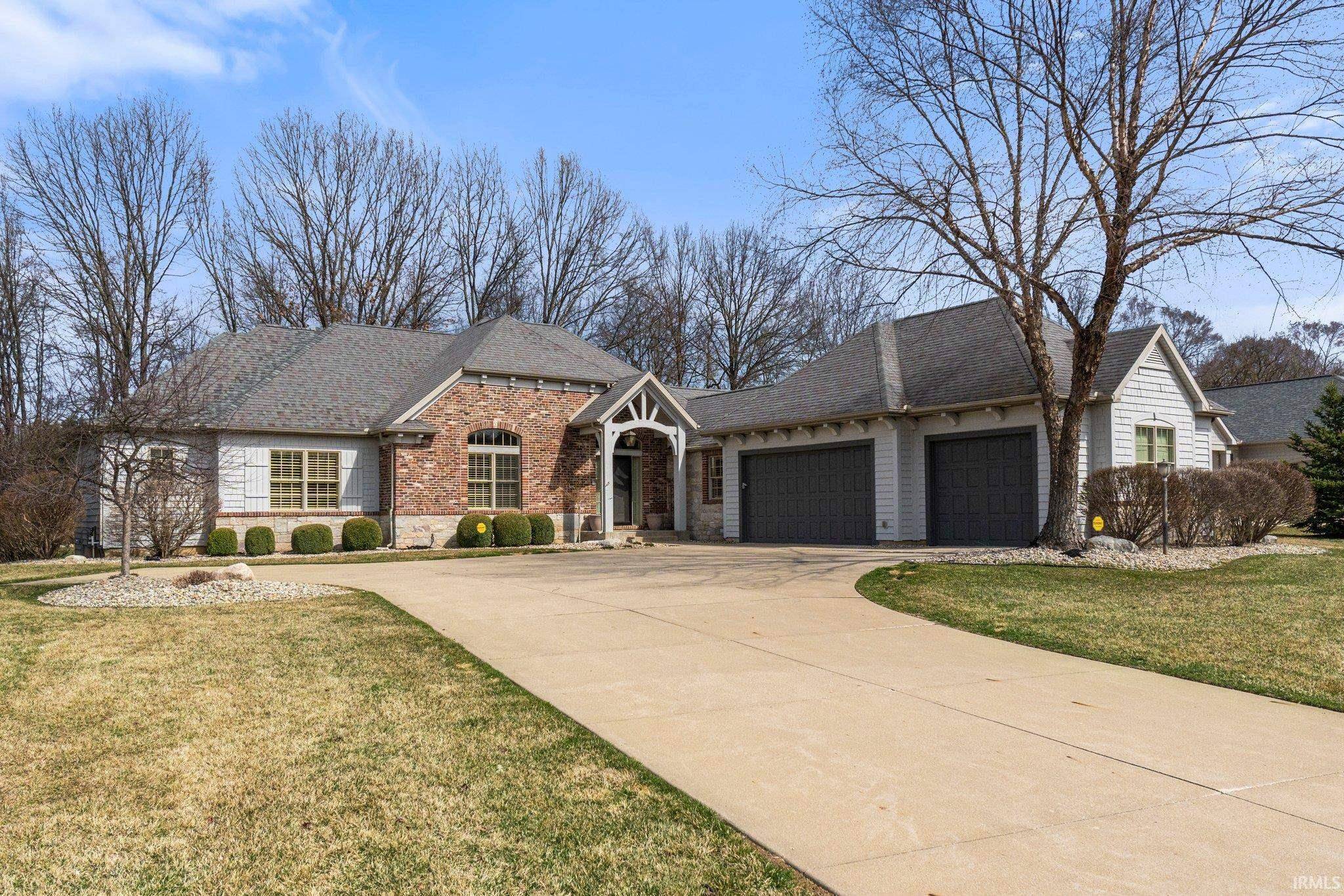 18131 Abington Court, South Bend, IN 46637