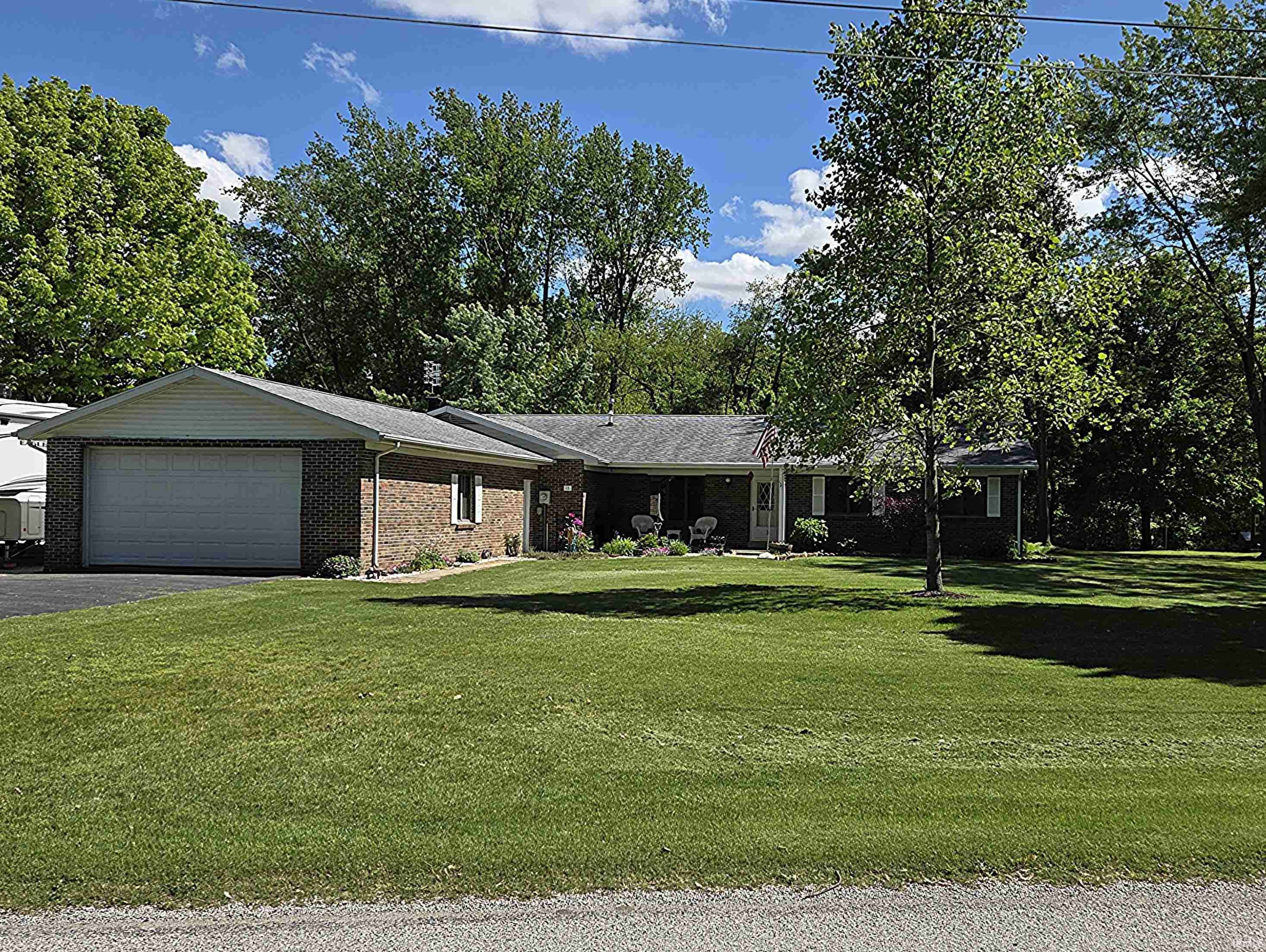 Pierceton, IN 46562,15 EMS B28A Lane